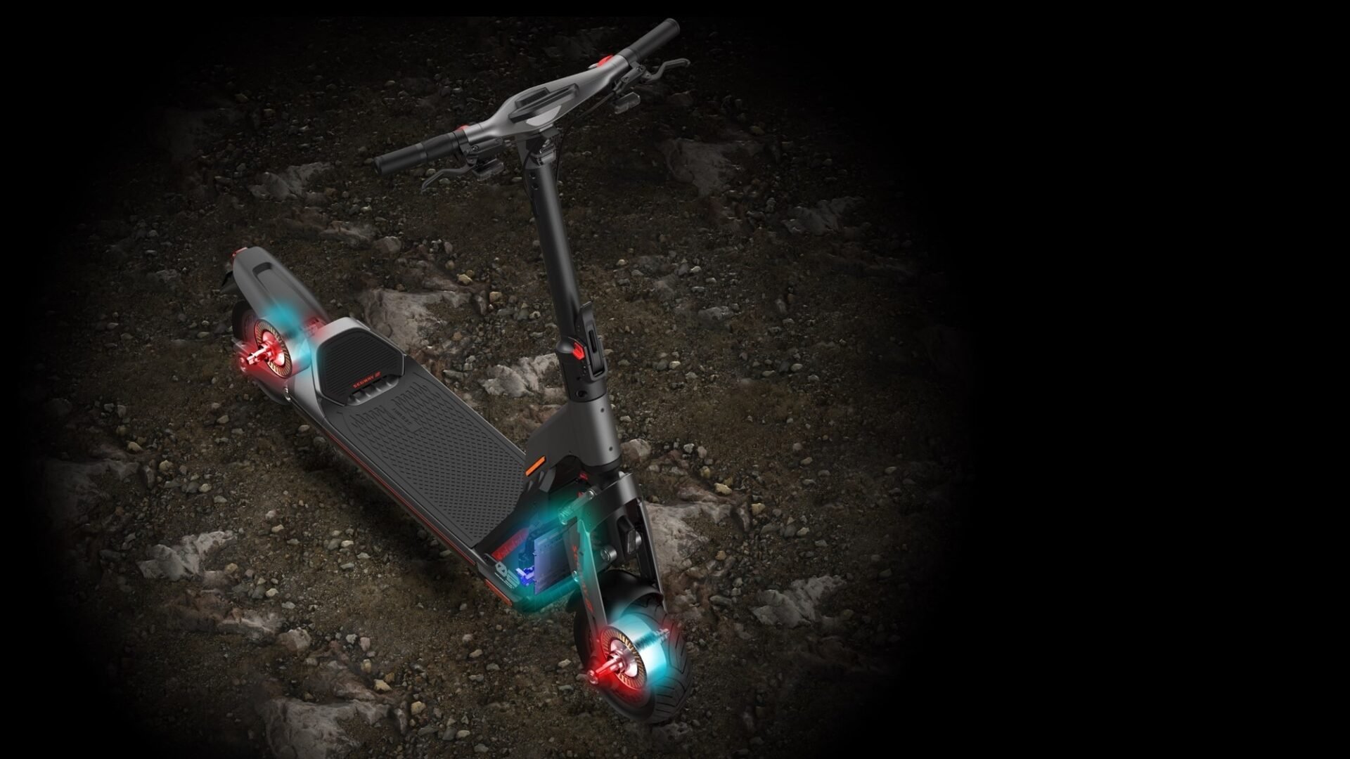 Rzuć wyzwanie terenom dzięki podwójnemu zawieszeniu i STDC