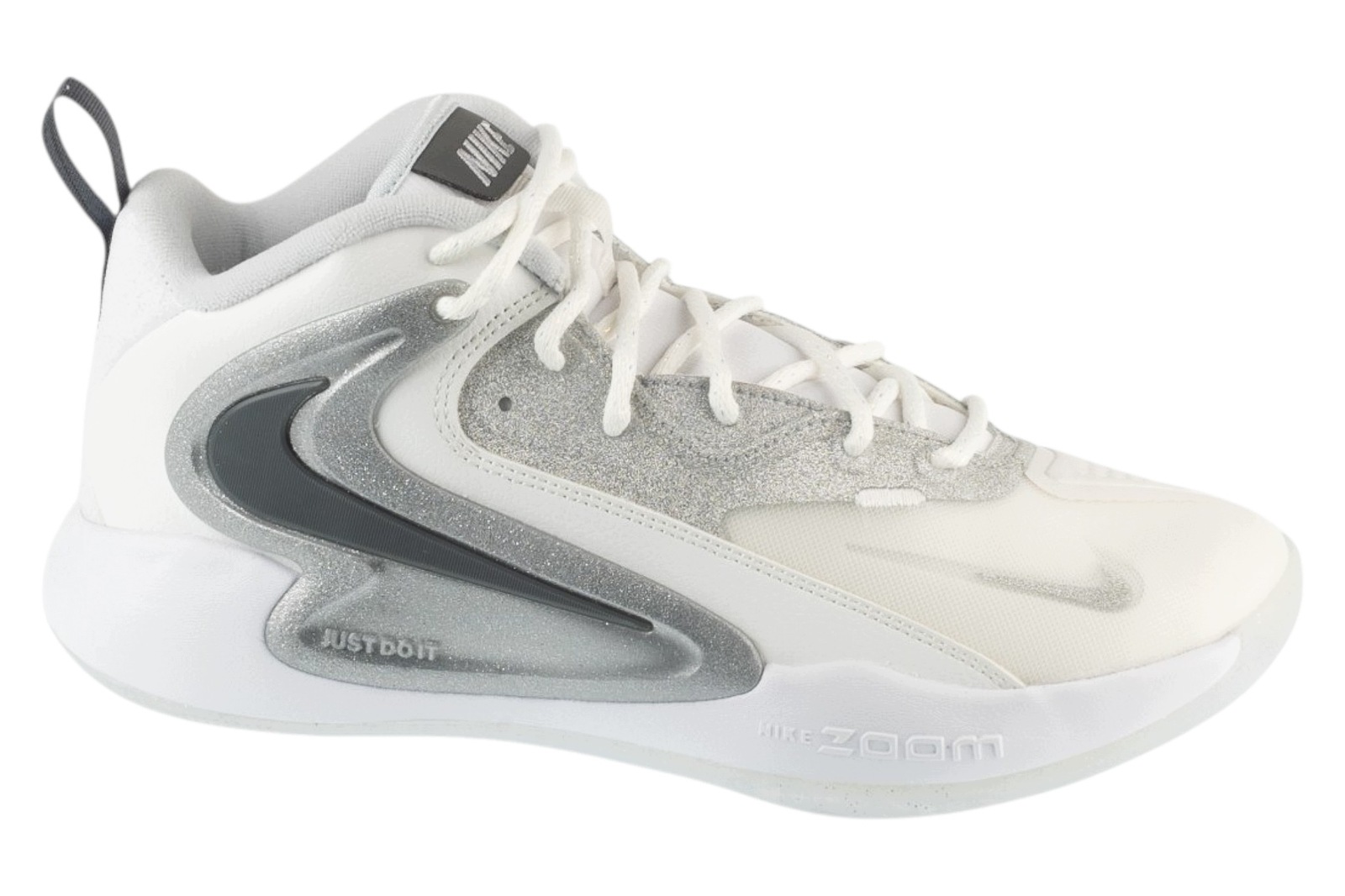 Wyjątkowy design i kolorystyka – Białe buty Nike