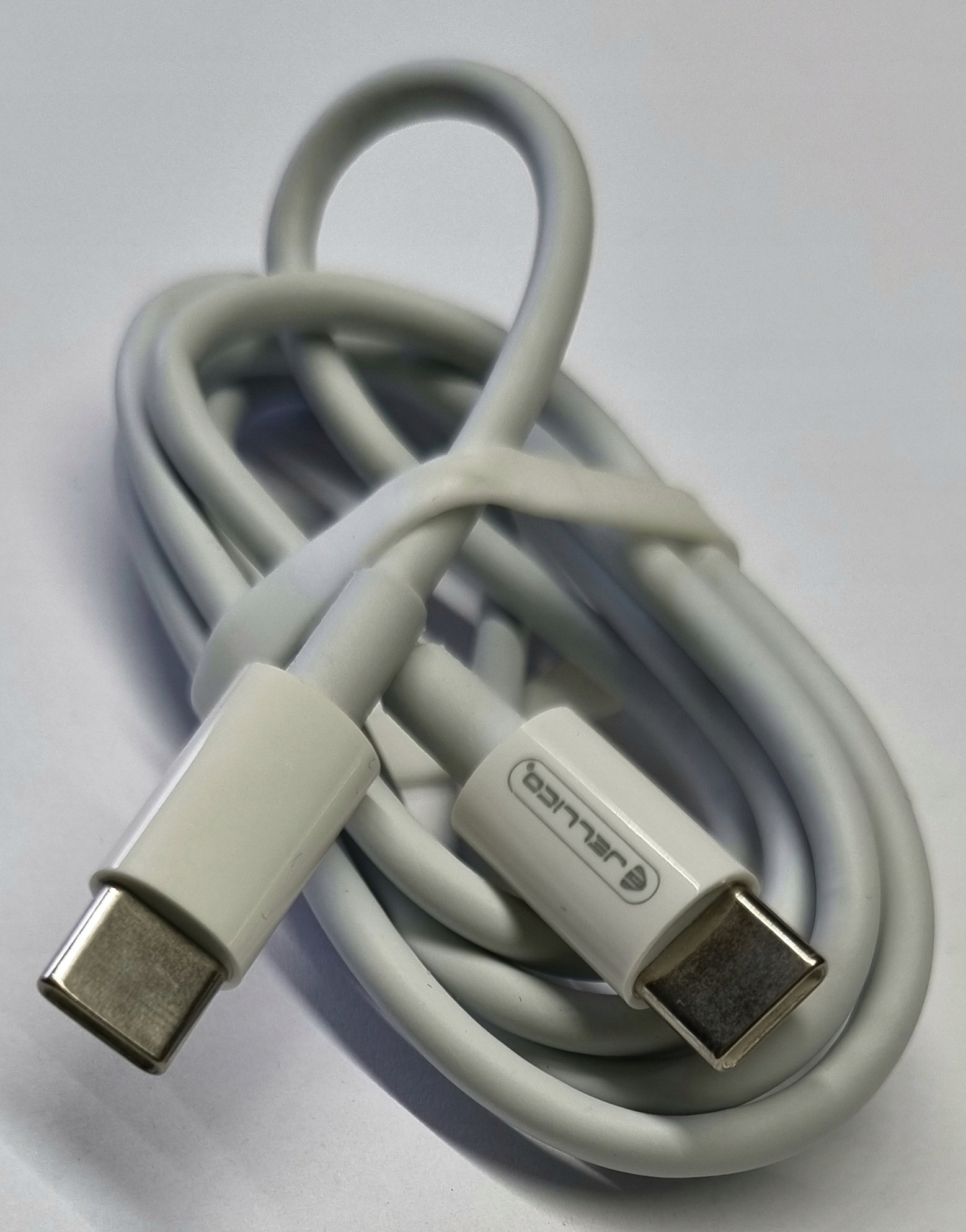 Oryginalny kabel USB-C - Lightning w zestawie