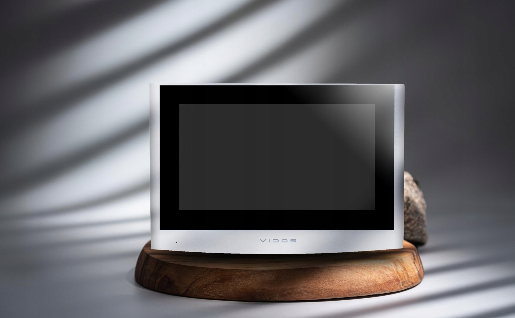 Wbudowana karta WiFi i obsługa aplikacji mobilnej Vidos X