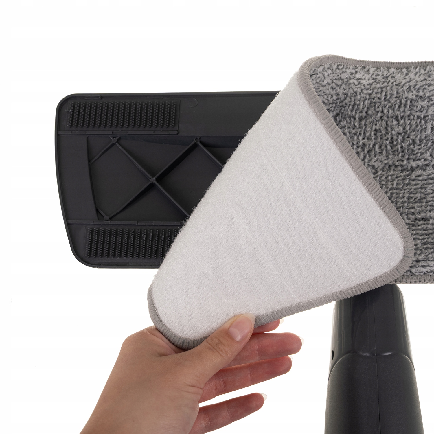 Pojemność zbiornika 600 ml – oszczędność czasu i wody