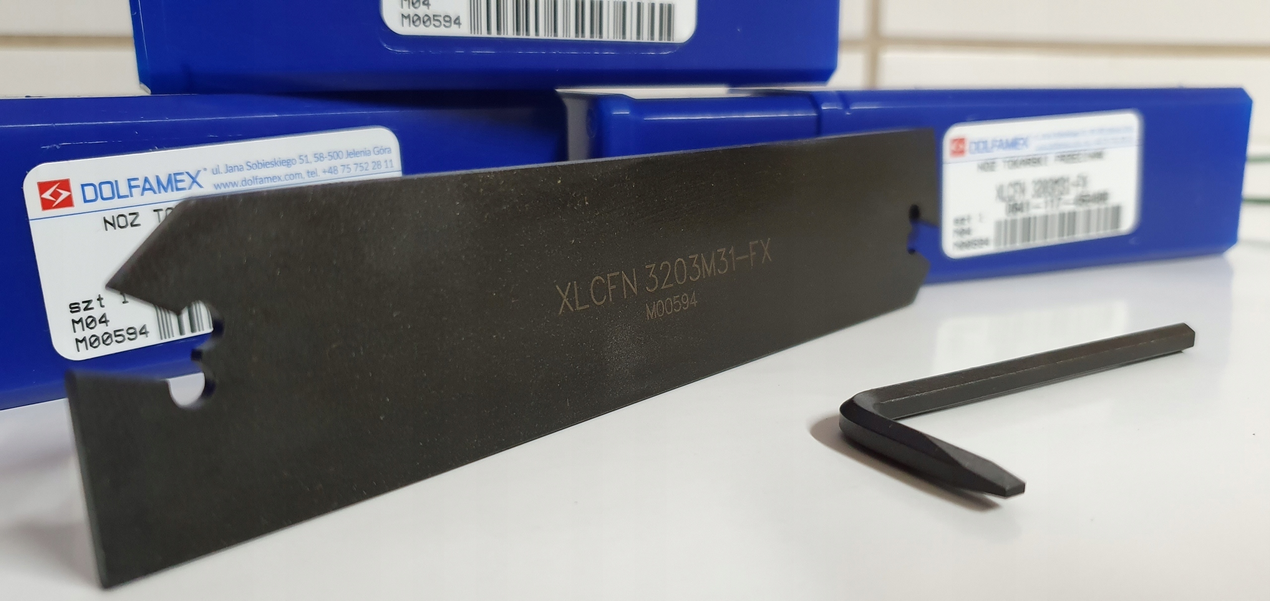 Listwa przecinak DOLFAMEX XLCFN 3203M31-FX – Idealne rozwiązanie do Twojego domu