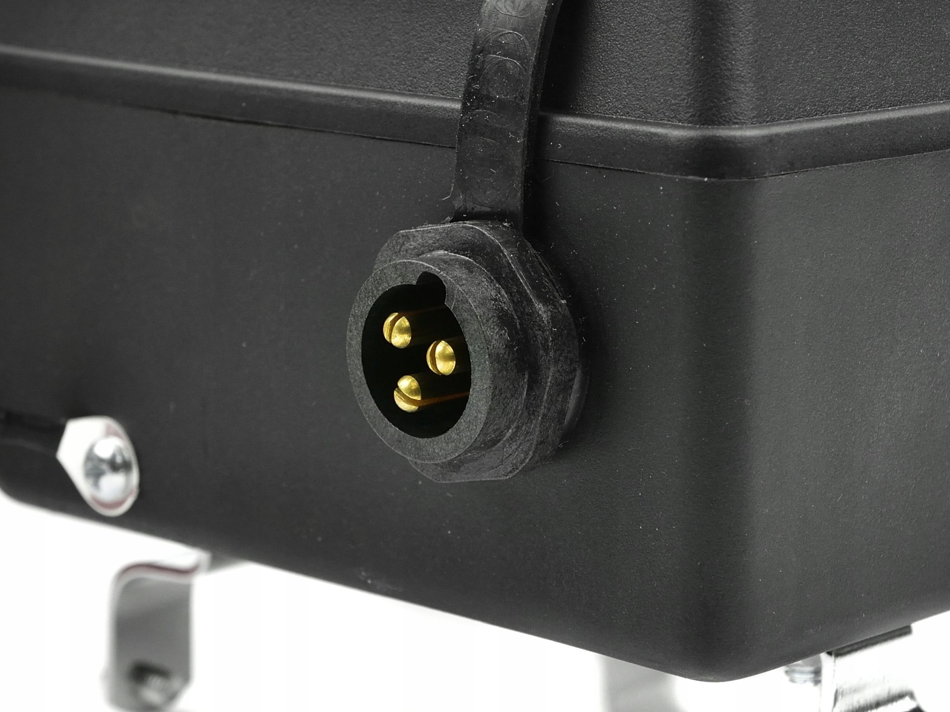 Geko Wyciągarka Elektryczna 12V 12000LB – Niezawodna pomoc w trudnych warunkach
