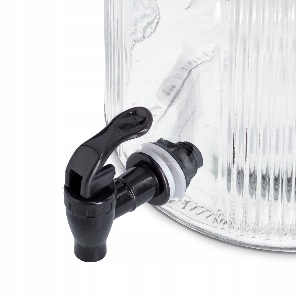 Wygodny kranik – Łatwe napełnianie i serwowanie napojów