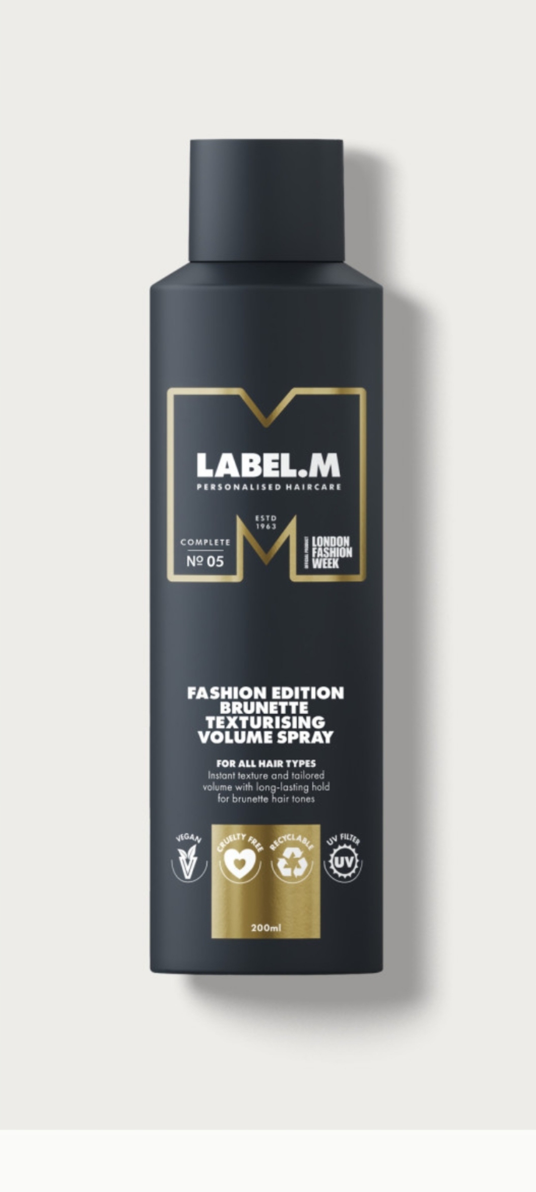 Jak uzyskać lśniące i pełne objętości fryzury?