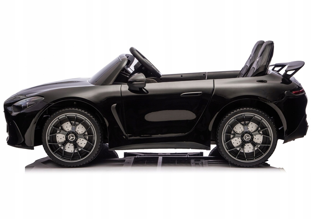 Bezpieczeństwo i Komfort – Pasy bezpieczeństwa i otwierane drzwi