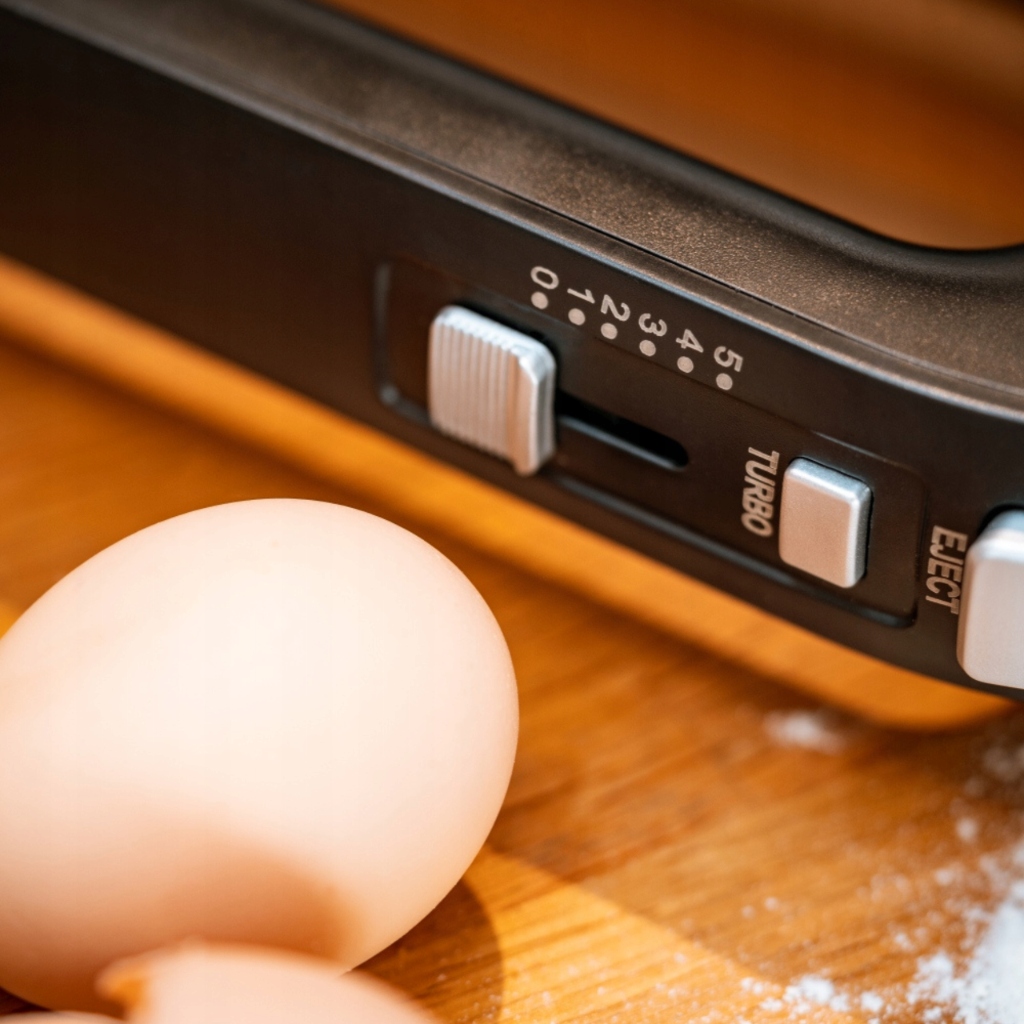 Mikser ręczny robot kuchenny 800W Turbo – Twój niezastąpiony pomocnik w kuchni