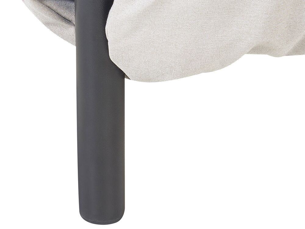 Wygodne siedziska z wysokiej jakości pianką