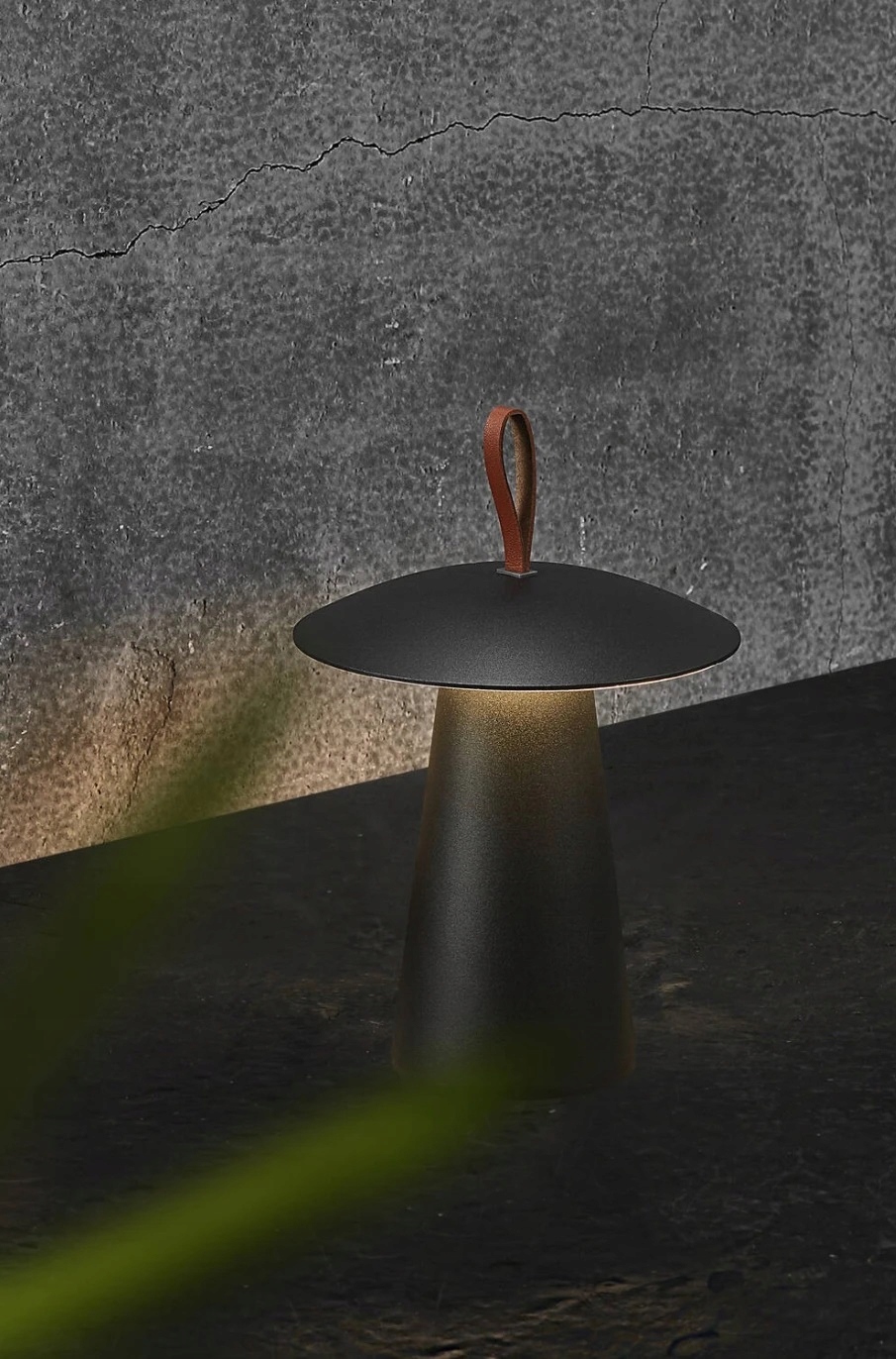 Przenośna Lampa Zewnętrzna LED ARA TO-GO 2W – Idealne oświetlenie na taras i do ogrodu