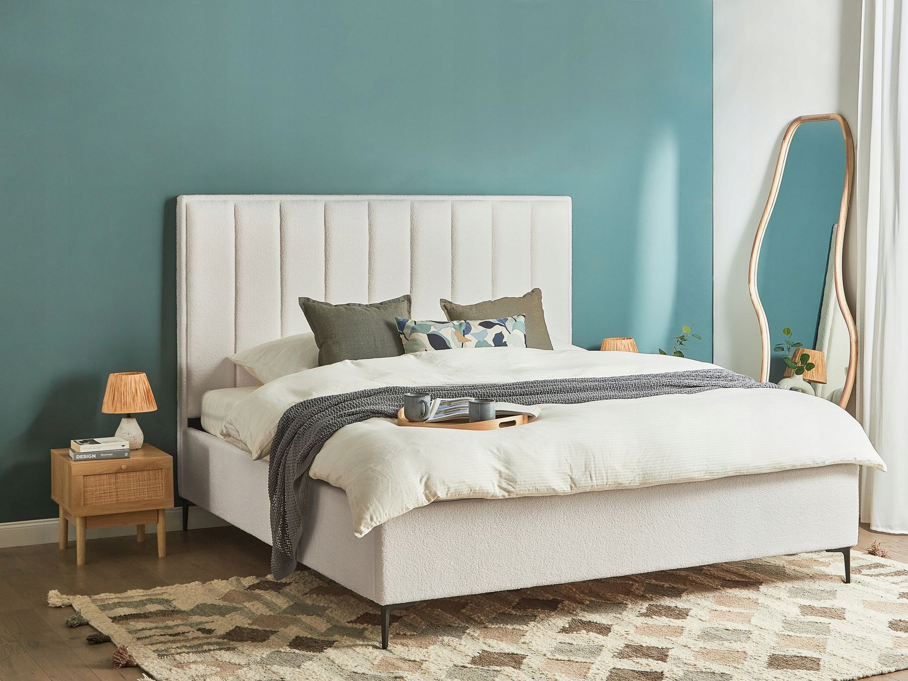 Solidna konstrukcja i amortyzujące listwy sprężynujące