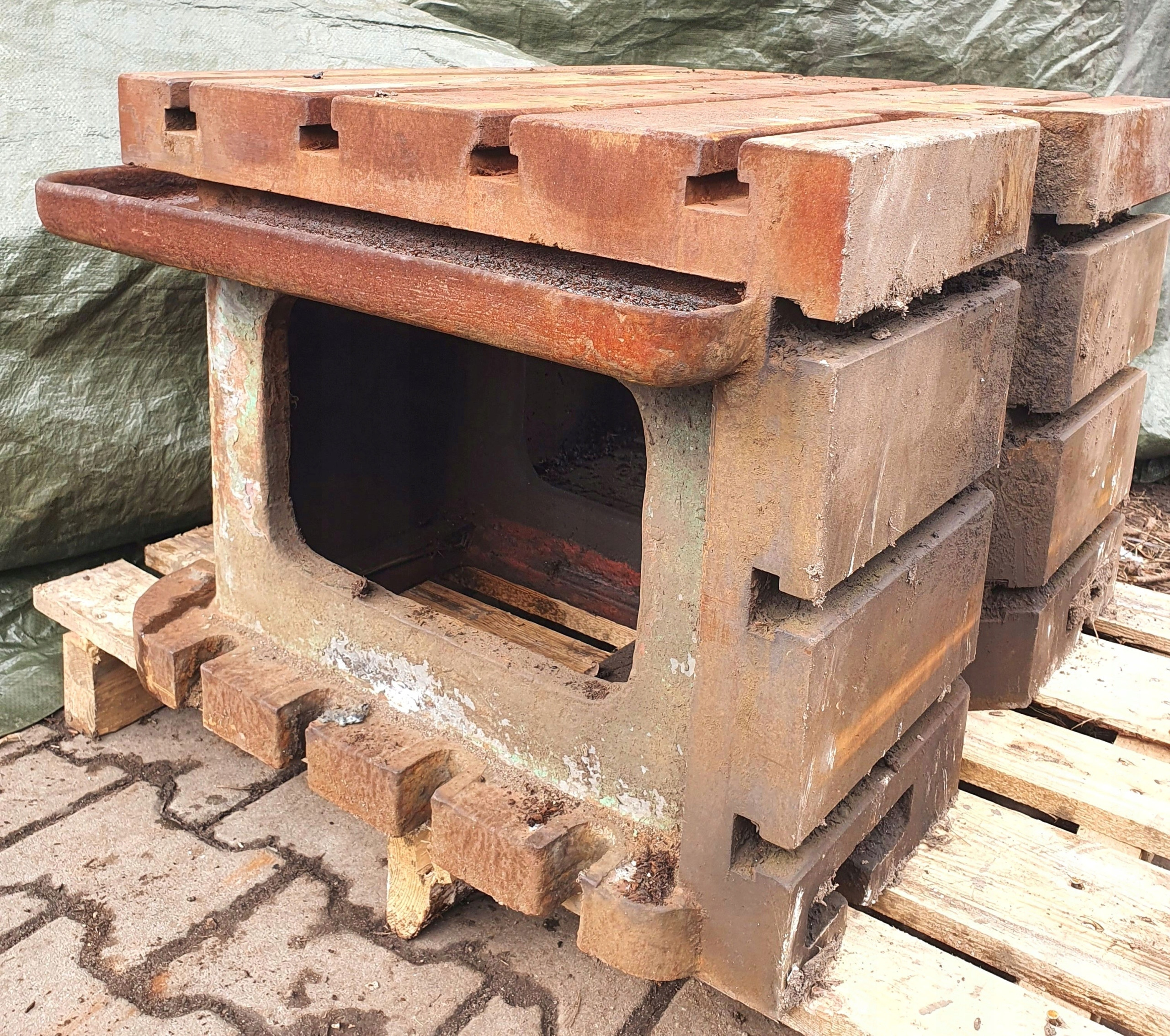 Regulowane nóżki – stabilność w każdych warunkach