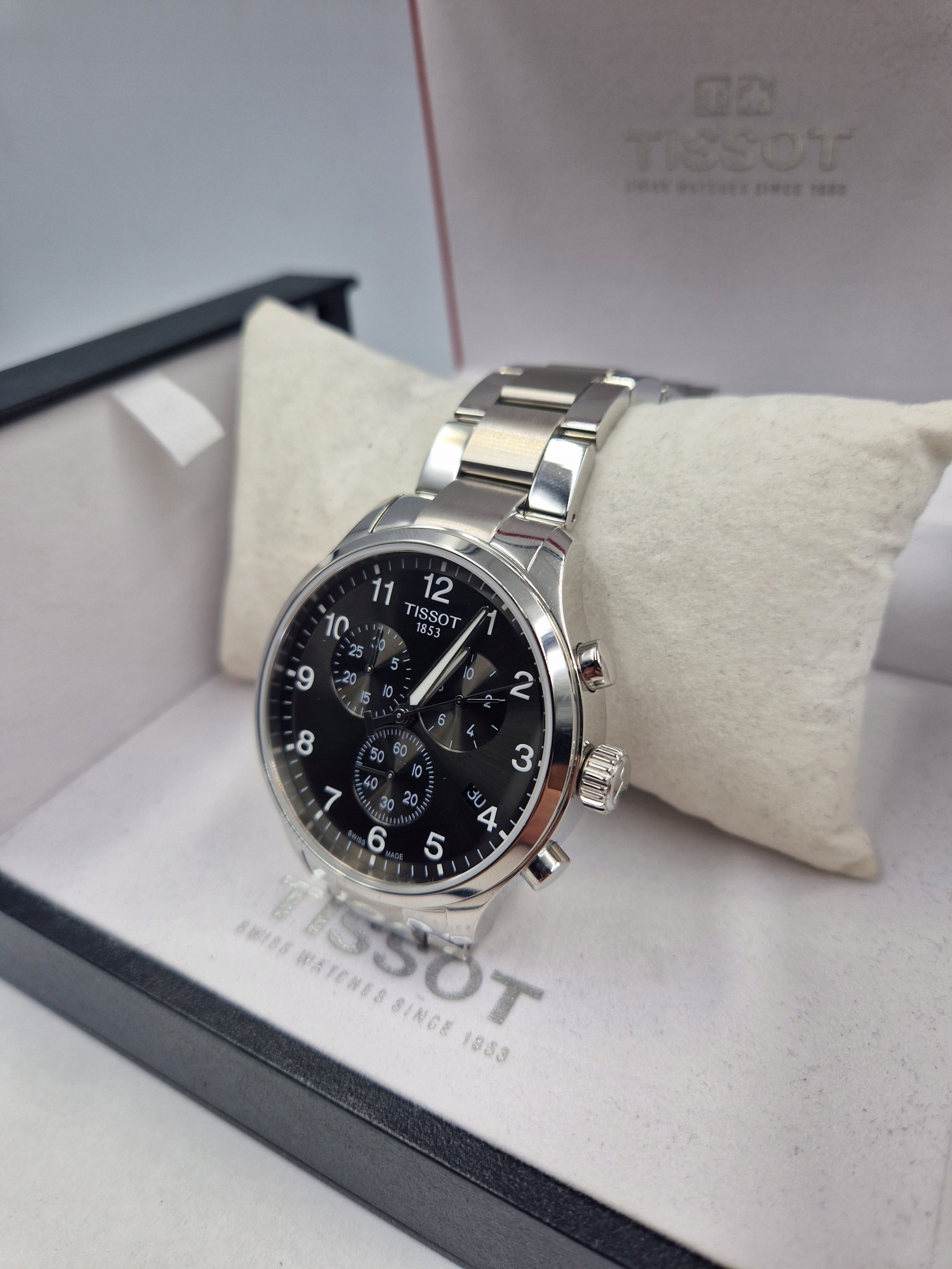 Funkcje chronografu i datownika – praktyczność w codziennym użytkowaniu