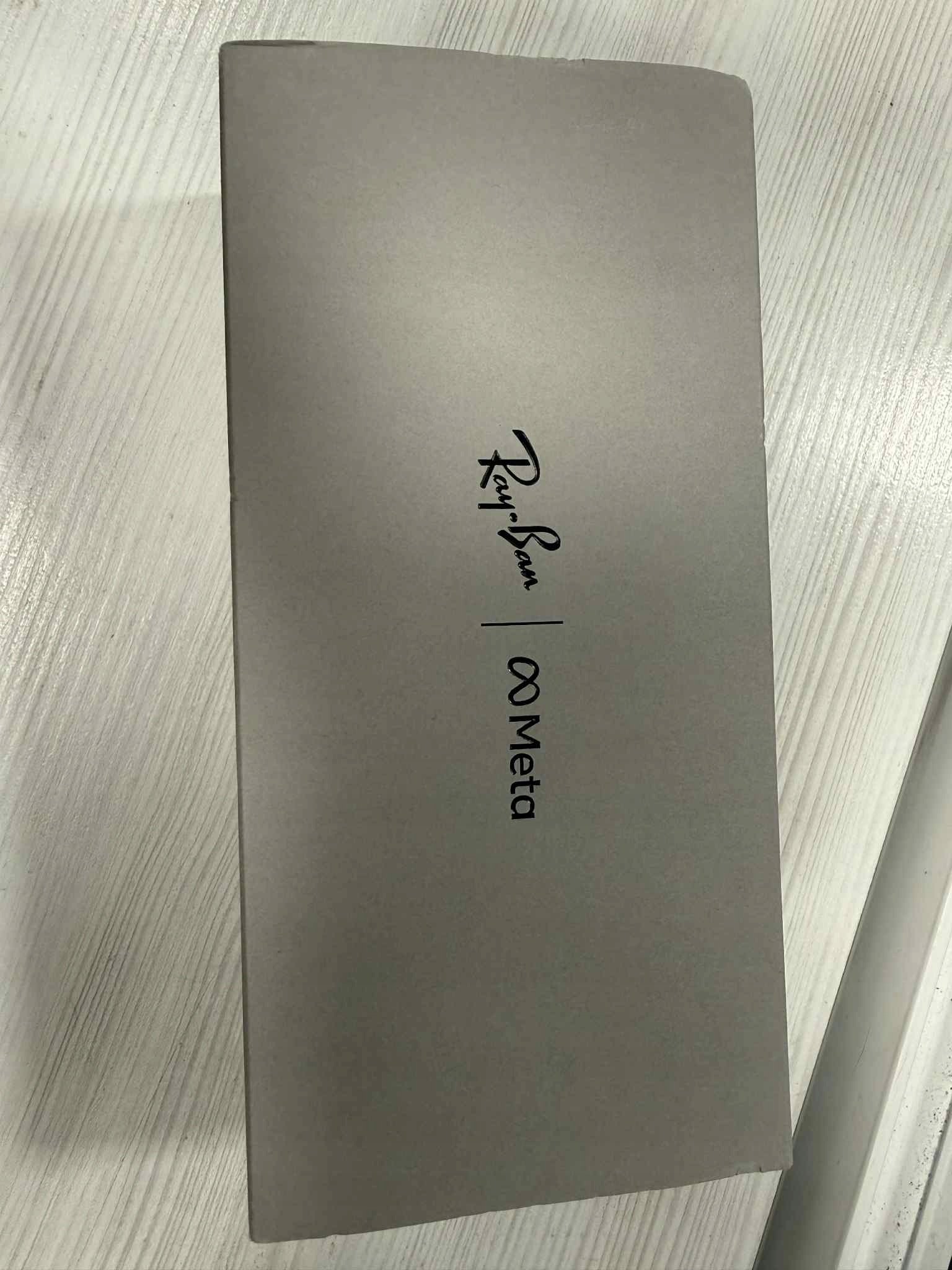 Długotrwała bateria – Do 8 godzin pracy na jednym ładowaniu