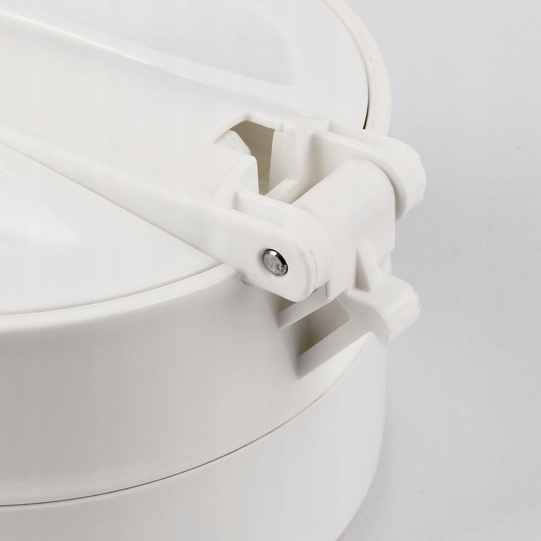 Materiał i jakość wykonania – Tworzywo sztuczne dla trwałości