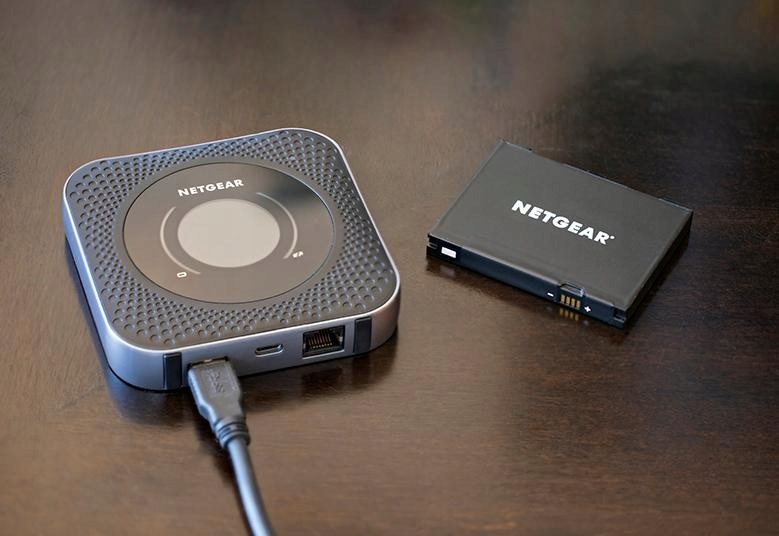 Wydajność przez cały dzień – Używaj routera Nighthawk M1 do 20 godzin