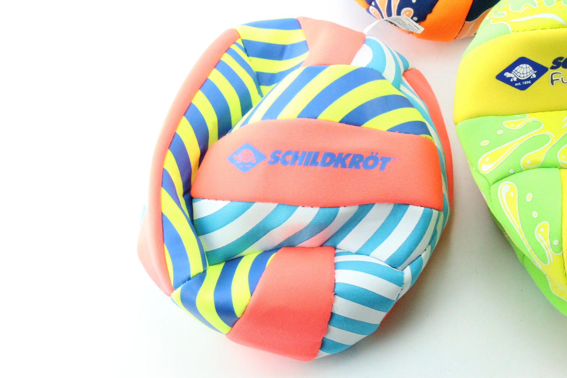 Tropikalny design w pastelowych kolorach