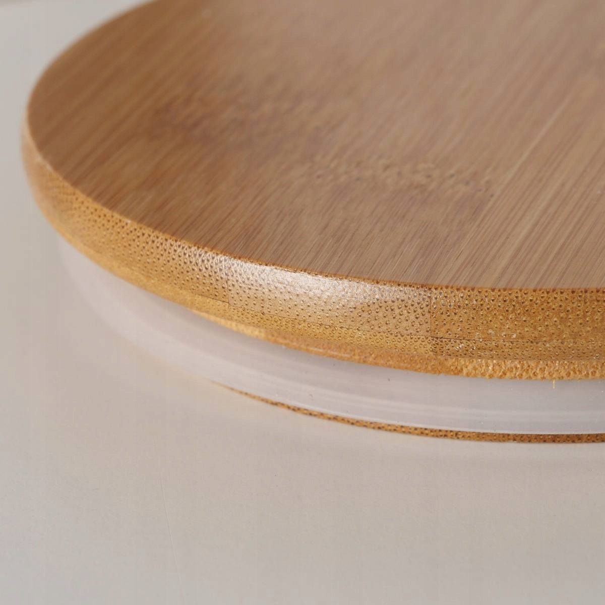 Trwała ceramika i ekologiczna bambusowa pokrywka