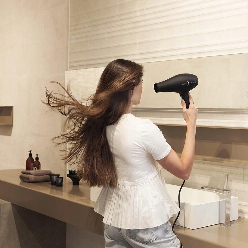 Suszarka Cecotec Bamba IoniCare 5350 PowerShine Ice Czarna 2600W – Moc, Styl i Ochrona