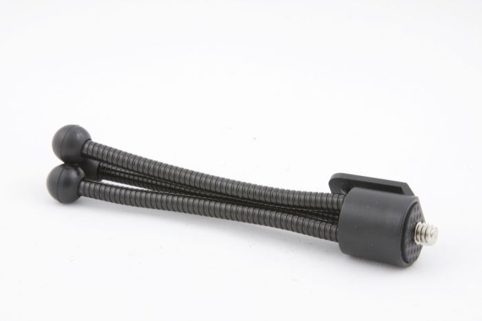 Wysokość i waga – Maksymalna wysokość 200mm, waga 80g