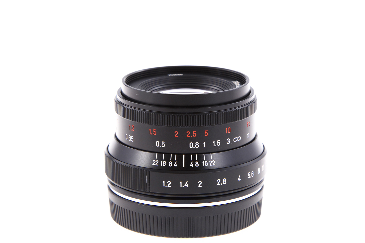 Piękny bokeh dzięki 10-listkowej przysłonie