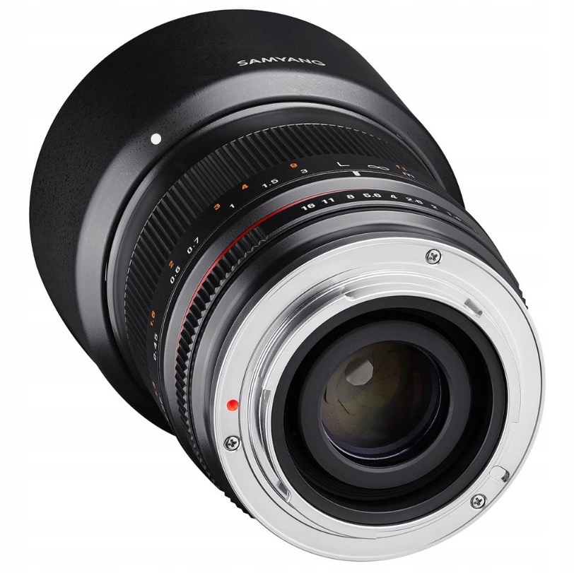 Wyjątkowa konstrukcja optyczna – 9 soczewek w 7 grupach