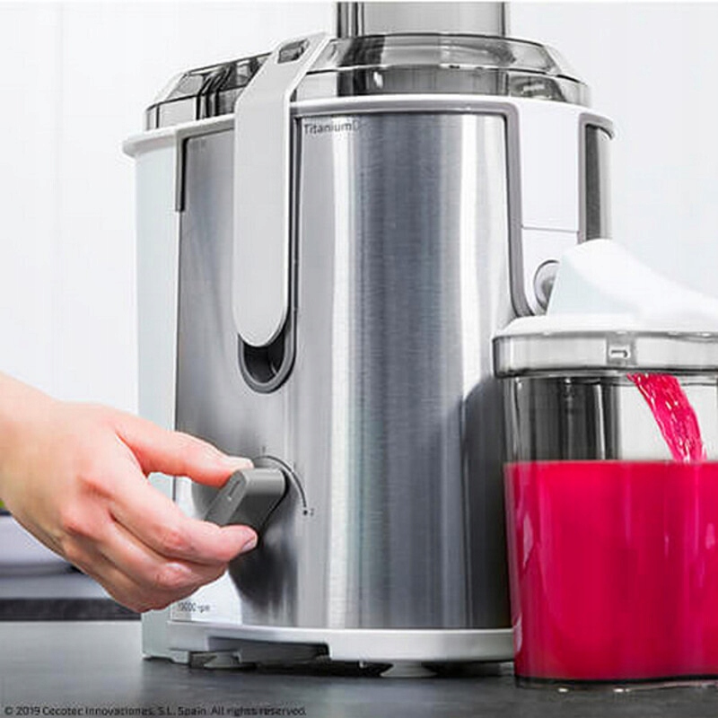 Wydajność i moc – 1300 W dla szybkiego wyciskania