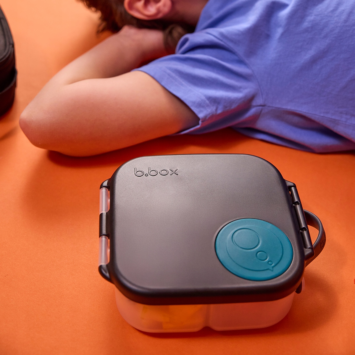 Mini Lunchbox Night Vision – Idealny wybór dla małych smakoszy