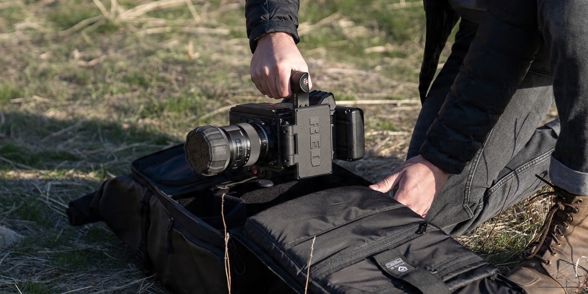 Wodoodporne materiały i bryzgoszczelne zamki