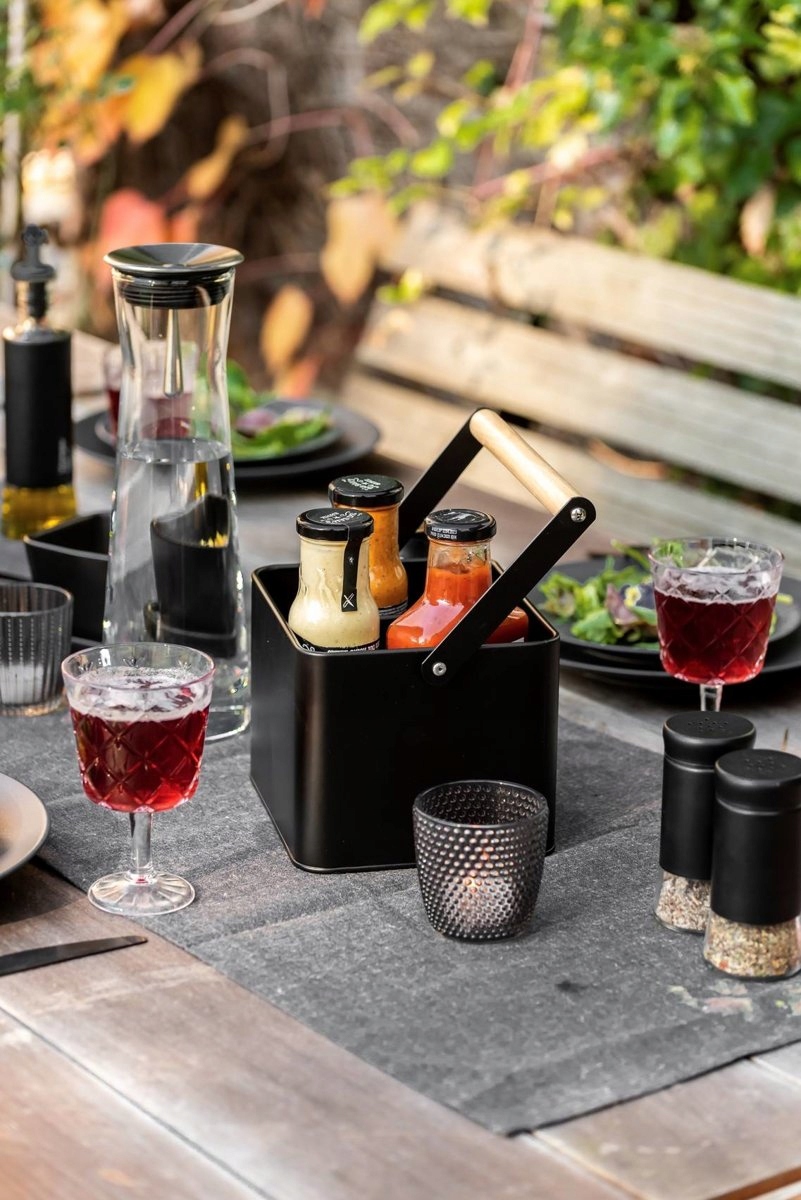 Wygodna rączka do przenoszenia – Ułatw sobie gotowanie i serwowanie