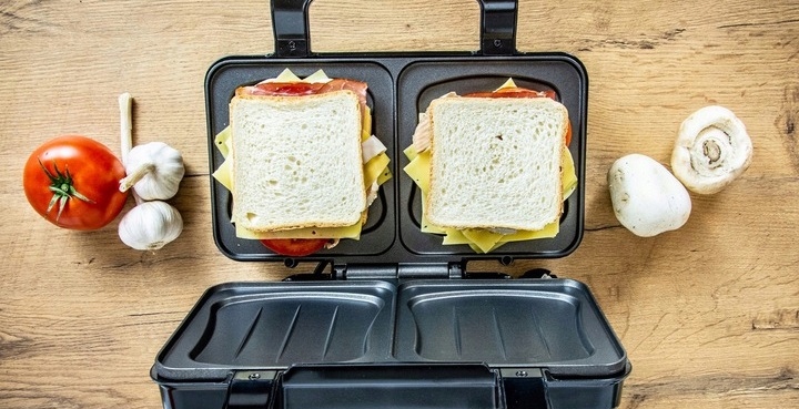 Wygodny schowek na kabel i antypoślizgowe nóżki