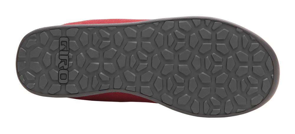 Innowacyjna podeszwa Tack Rubber dla maksymalnej przyczepności