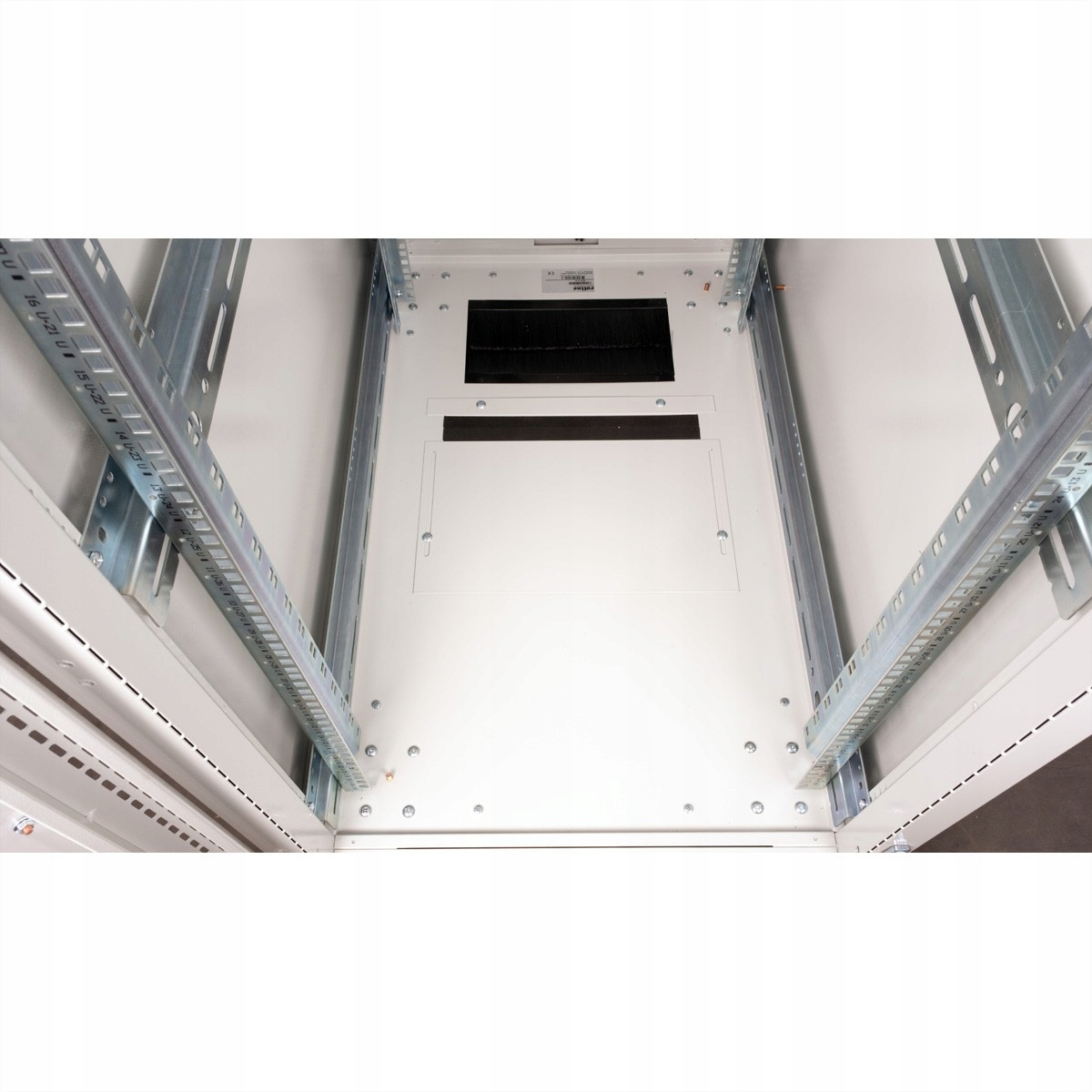 Modułowe i zdejmowane panele boczne dla lepszej dostępności