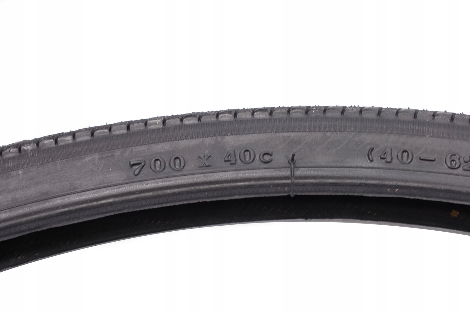 Waga i rozmiar – Lekka konstrukcja opony 700x40C
