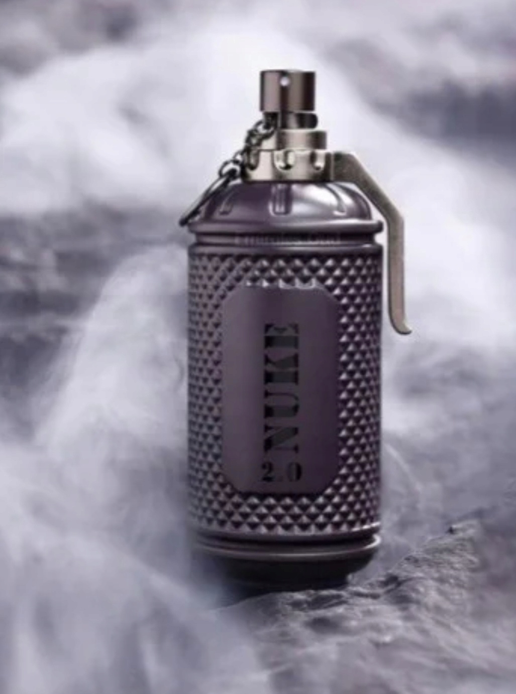 Ciepła baza z drzewa cedrowego, ambry i paczuli