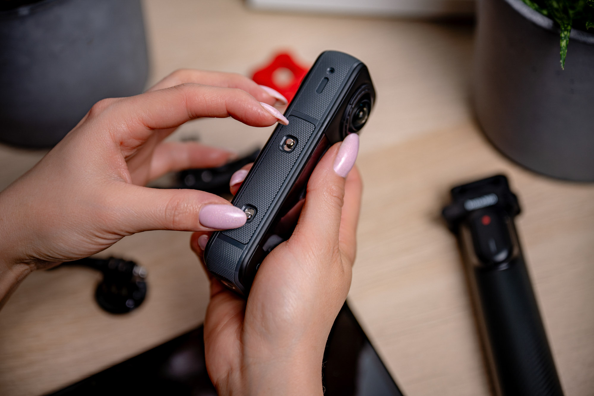 Kompatybilność z Insta360 X4 – Perfekcyjne dopasowanie do komory baterii