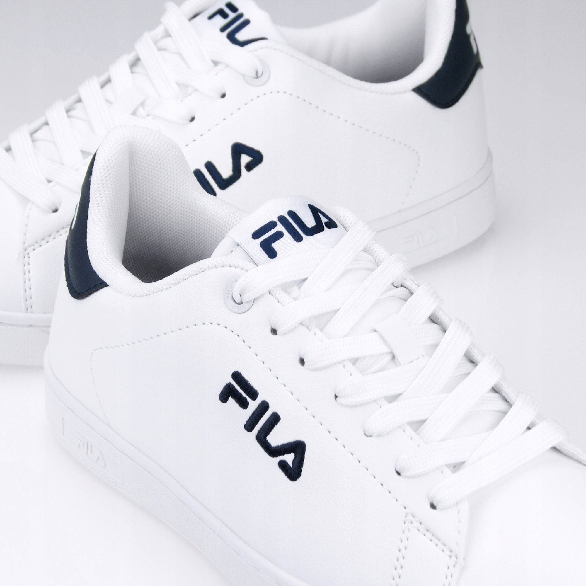 Fila Courtbay Linear FFM0401-13037 – Buty męskie sportowe w kolorze białym