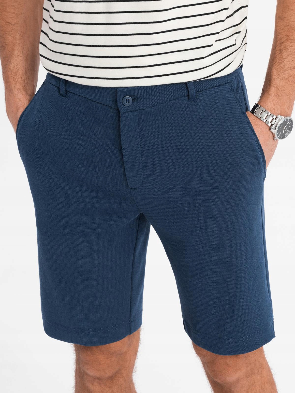 Slimowany krój idealny do casualowych stylizacji