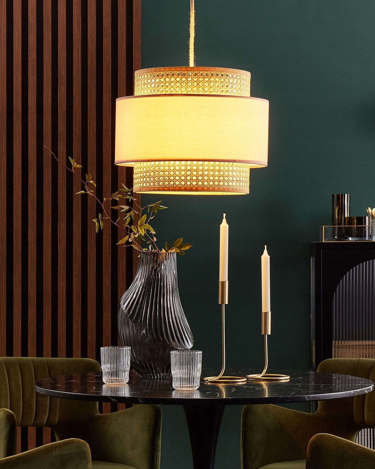 Idealna do sypialni i salonu – uniwersalne zastosowanie