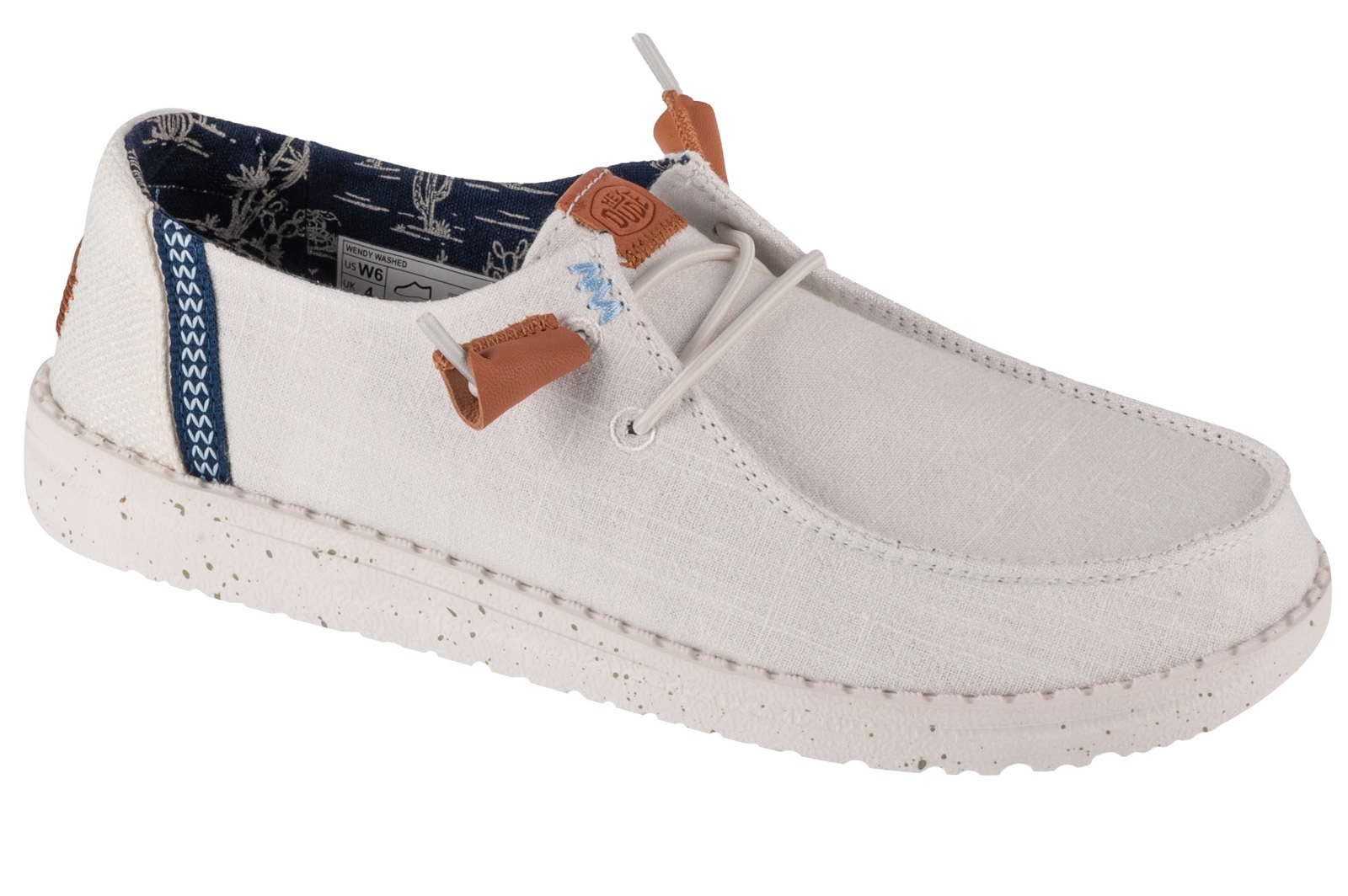 Kolor i styl – białe mokasyny w odcieniu Shade