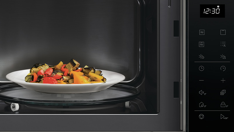 Wszechstronne funkcje gotowania i rozmrażania