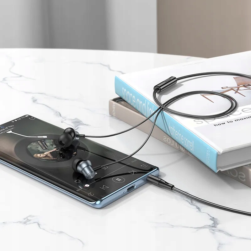 Długi przewód o długości 1,2 m dla wygody