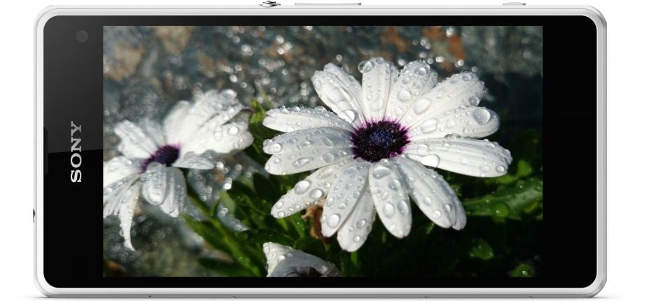 Telefon NFC, Xperia Z1 Compact firmy Sony, udostępnia funkcję Clear Image Zoom z 3-krotnym powiększeniem.