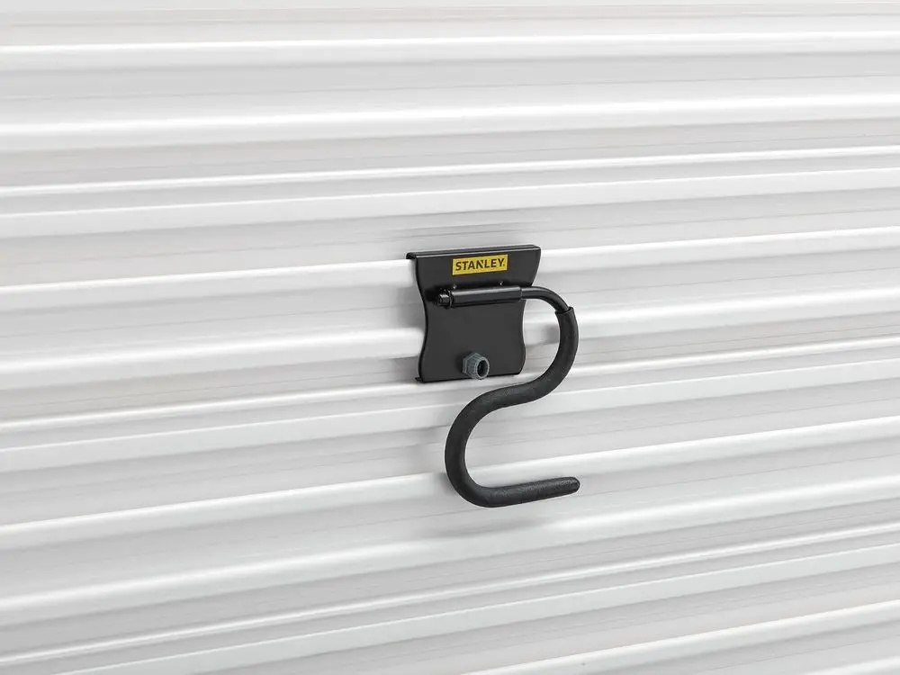 Składany hak – Oszczędność miejsca w garażu i warsztacie