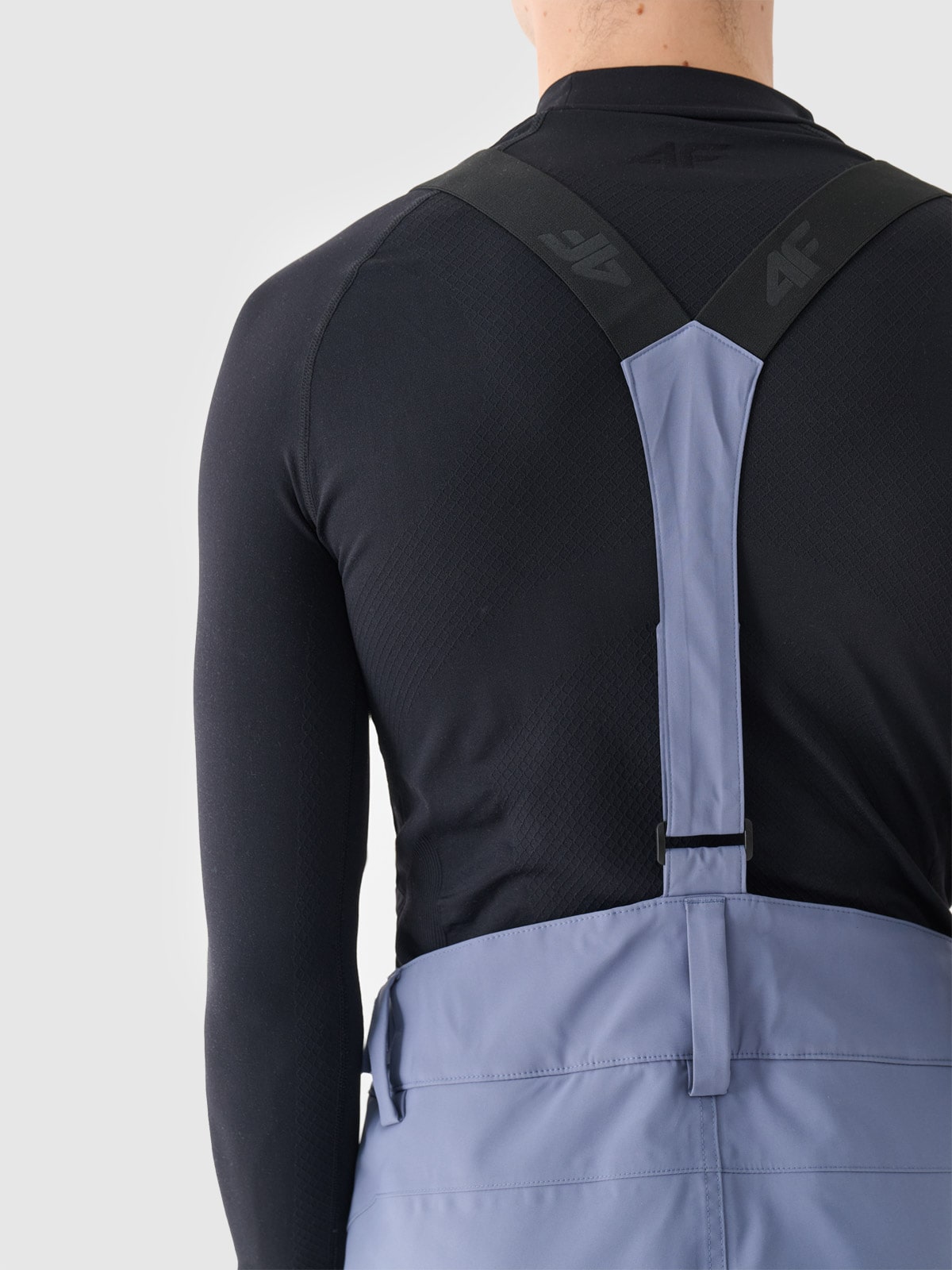 Regulowane nogawki – Wygoda i łatwość zakładania