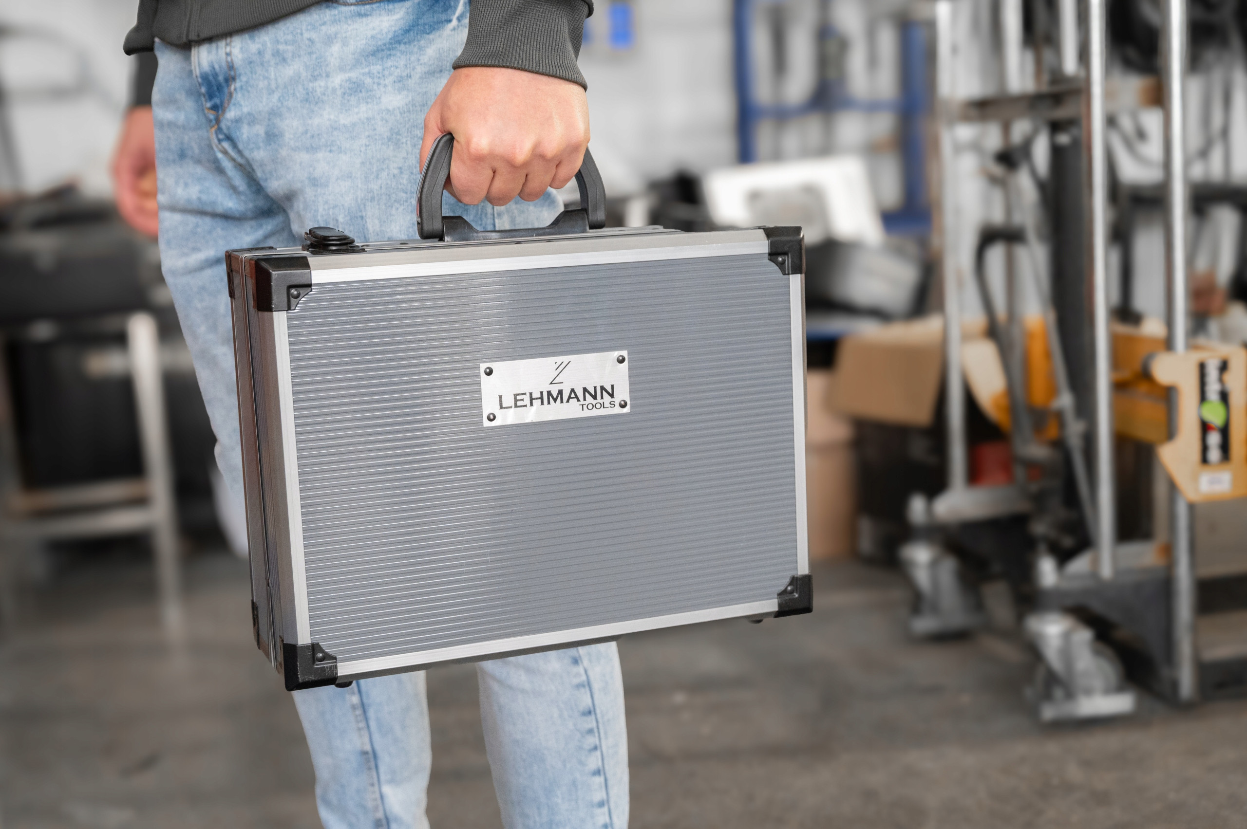 Magnetyczne końcówki śrubokrętów – precyzja i wygoda