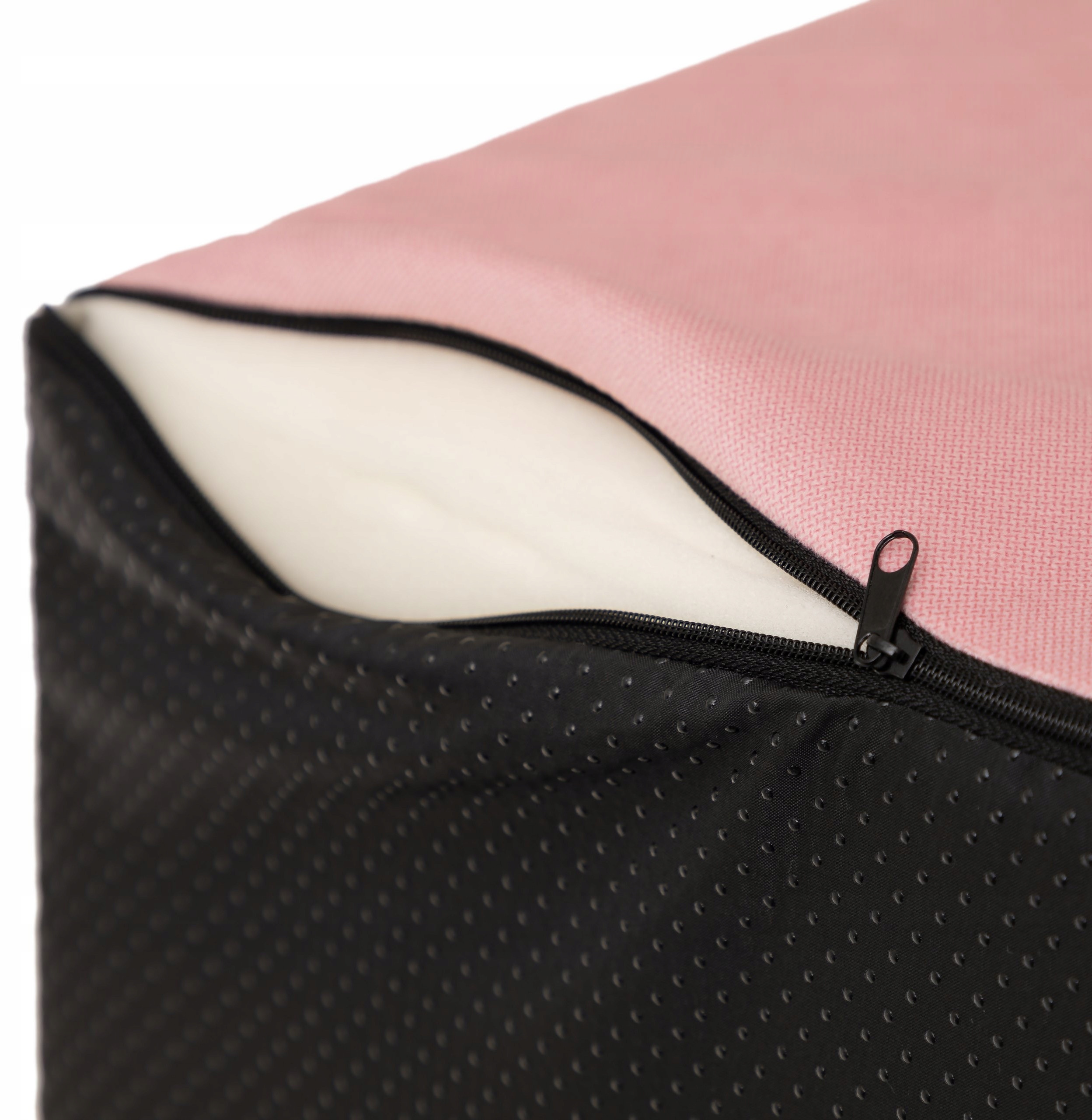 Łatwość w utrzymaniu czystości – Praktyczny pokrowiec do prania