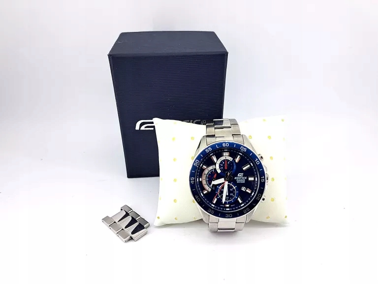 Zegarek Casio Edifice EFV-550D-2AVUEF – Elegancja i funkcjonalność w jednym