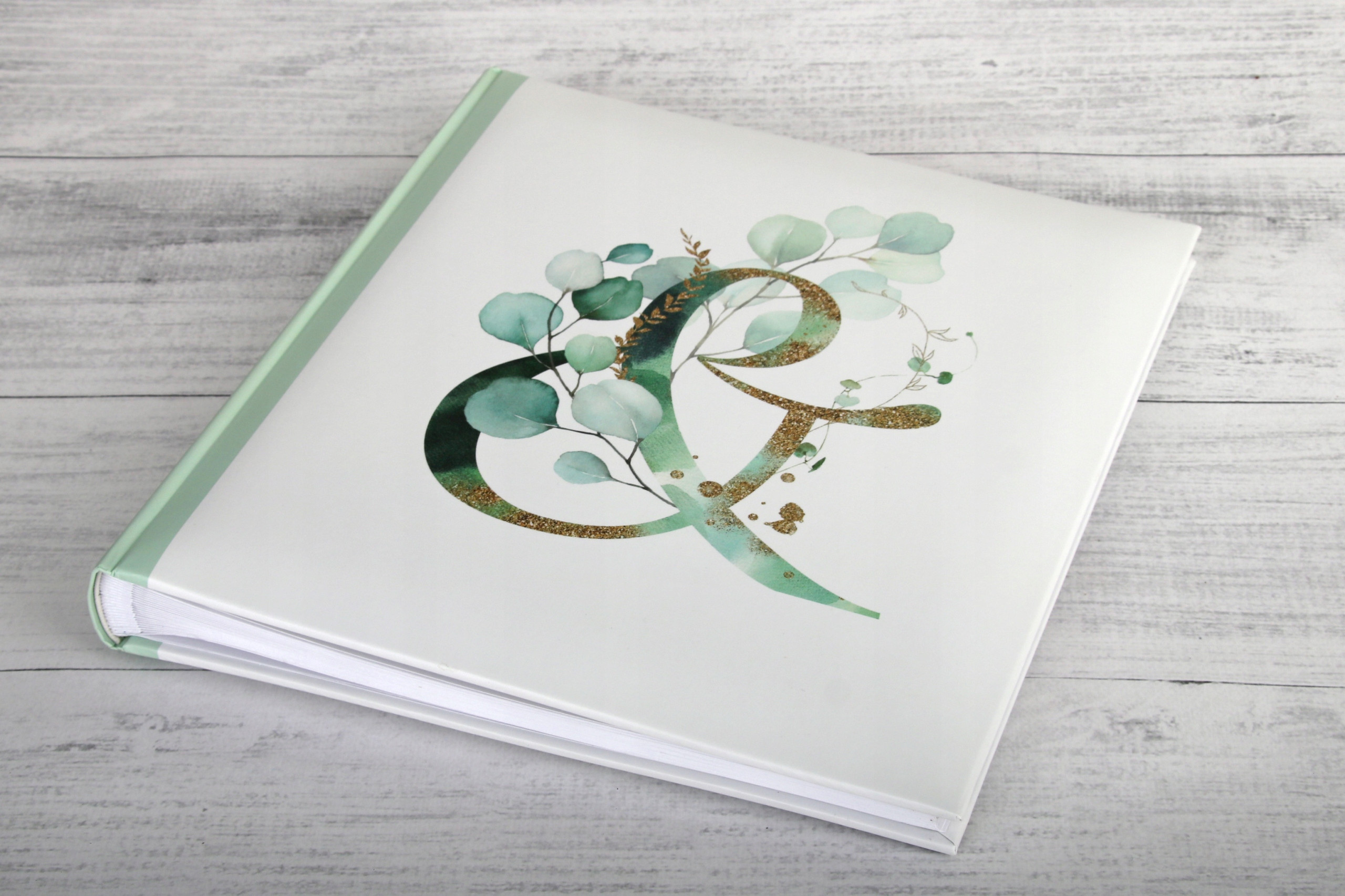 Pergaminowe przekładki dla ochrony zdjęć