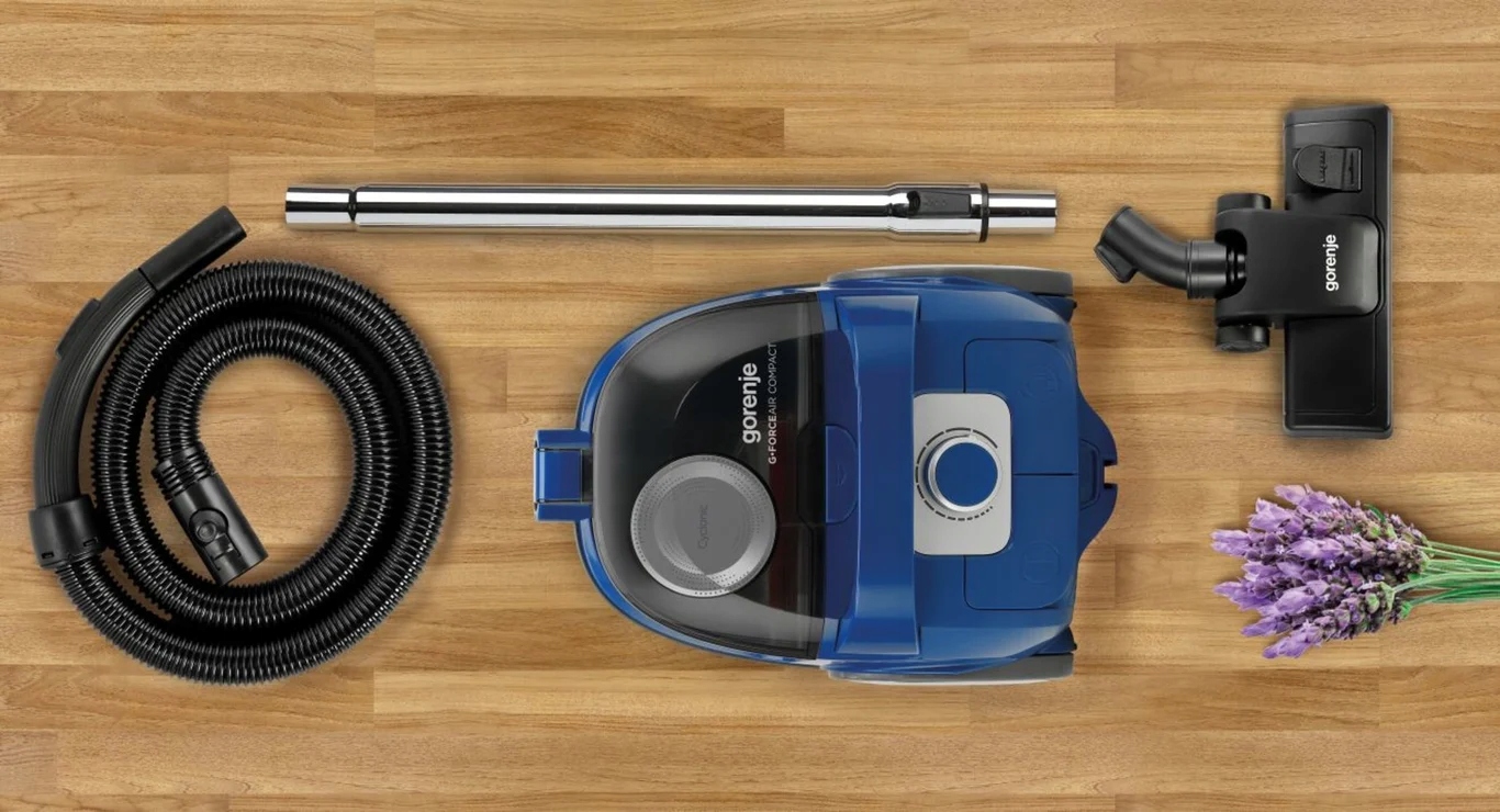 Ergonomiczny design – Teleskopowa rura i schowek na przewód