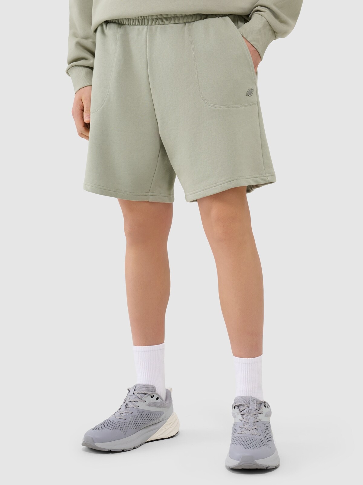 Spodenki Męskie Krótkie Dresowe Sportowe 4F U544 Oliwkowy r. XL – Komfort i Styl na Co Dzień